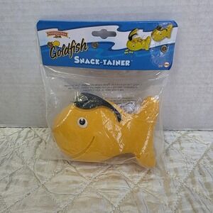Pepperidge Farm Goldfish Snack-tainer Snack Cracker Container Fish W/ Sunglasses
